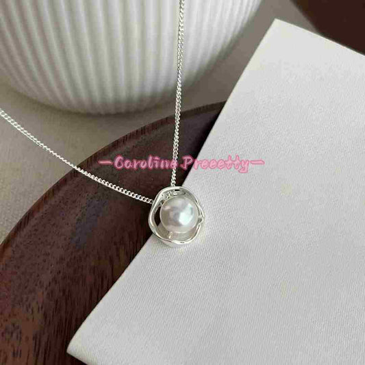 French retro pearl pendant necklace
