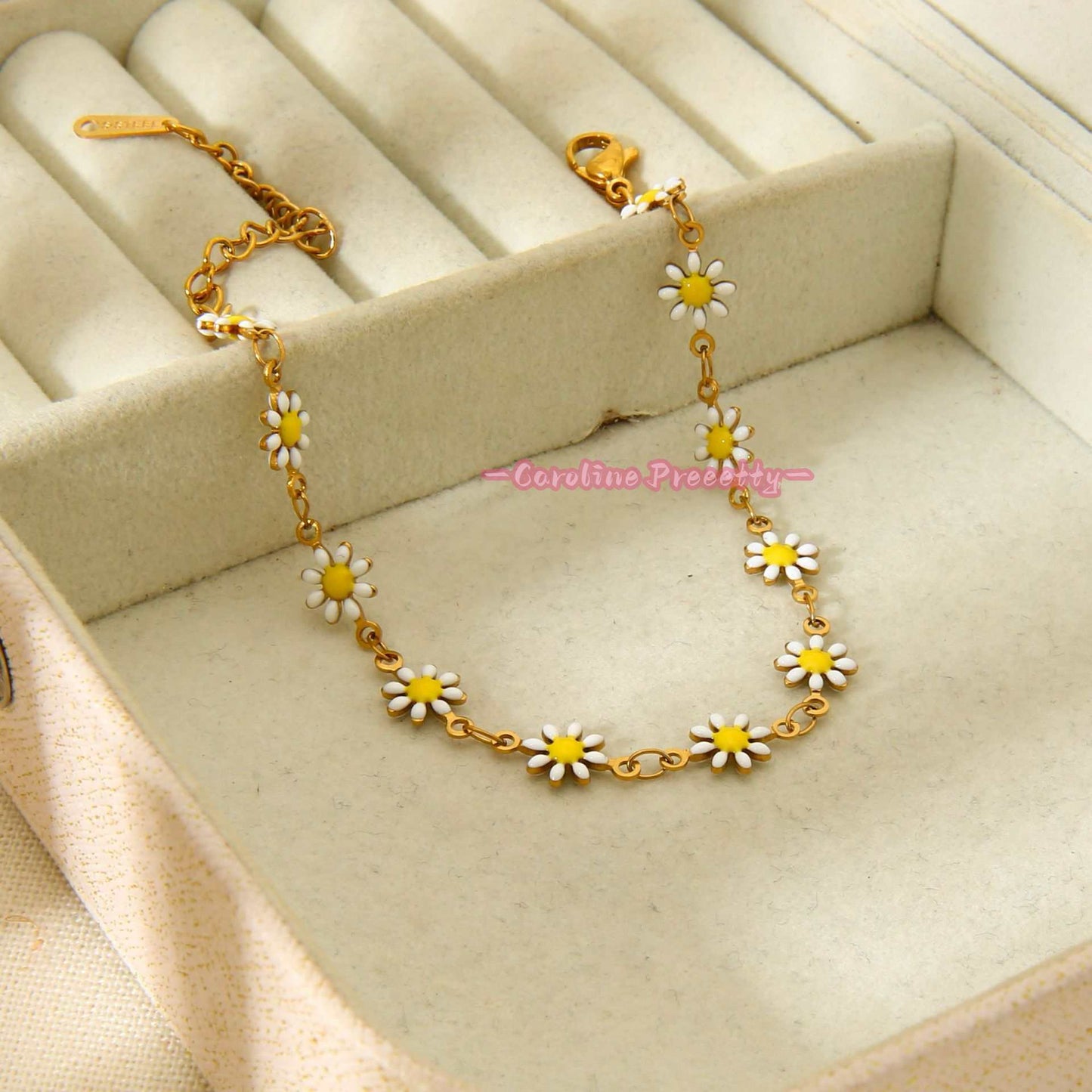 Daisy flower bracelet plated with 18K stainless steel