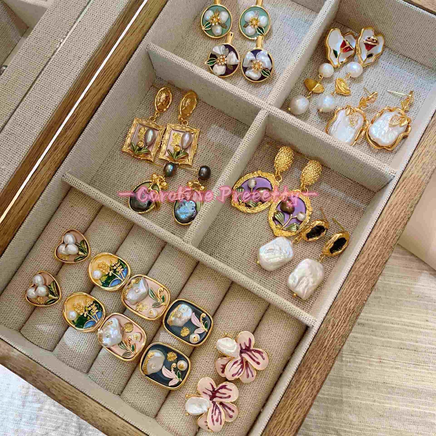 Mid-style Baroque pearl earrings