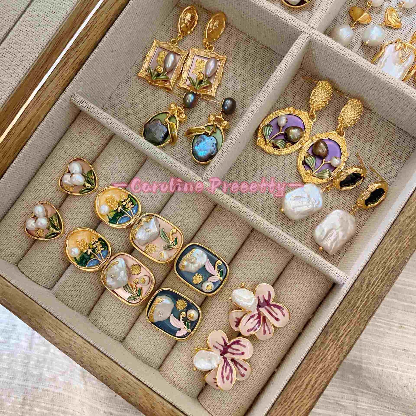 Mid-style Baroque pearl earrings
