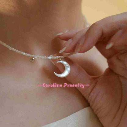 Moon White mother-of-pearl necklace
