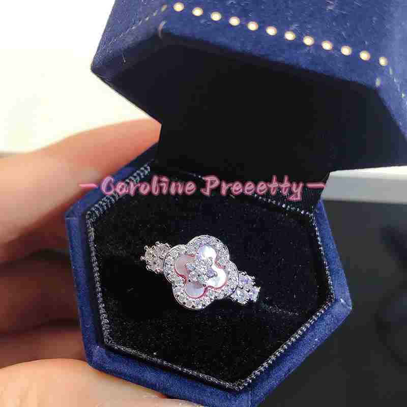 Zircon mother-of-pearl flower diamond-shaped open ring,
