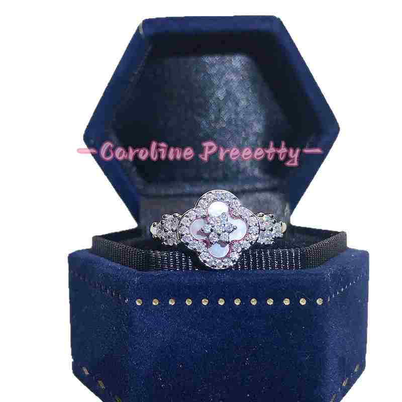 Zircon mother-of-pearl flower diamond-shaped open ring,