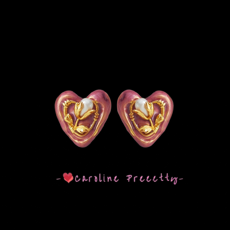 French heart design stud earrings