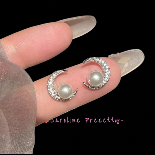 Pearl Light Starry Sky Classic Star and moon Austrilian white pearl earrings, mosquito-repellent coil ear clips, women's ear studs, elegant earrings