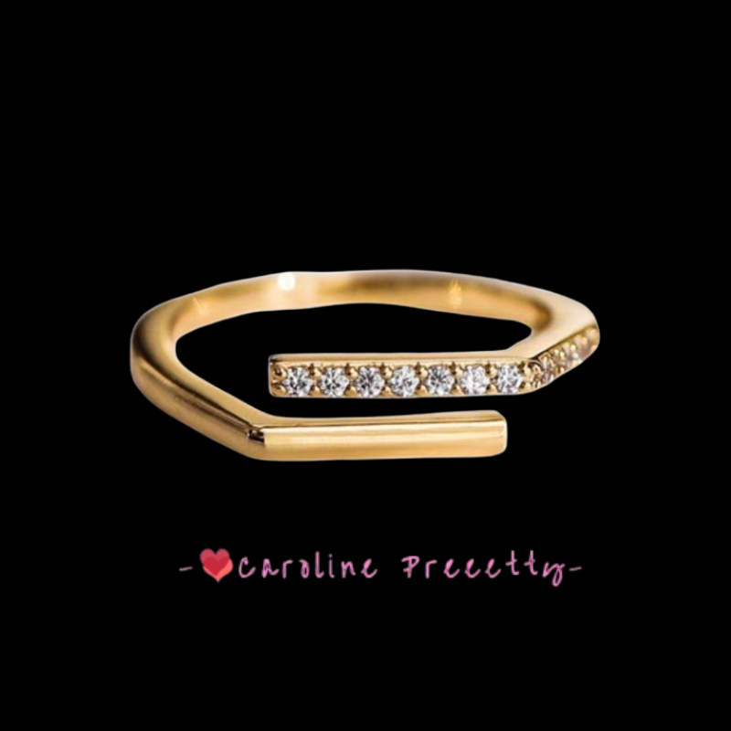 Interlaced micro-inlaid crystal ring