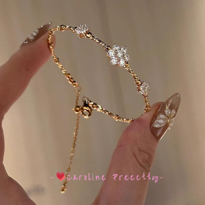 French retro exquisite zircon sparkling flower bracelet