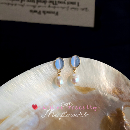 Freshwater pearl French retro glass cat's eye stone handcrafted design, small and simple, commuting 14K plated earrings