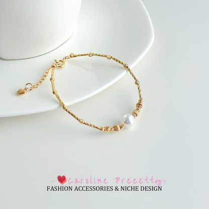 French Aurora Pearl bracelet is a light luxury, exquisite, niche and high-end style bead bracelet with a changing fortune