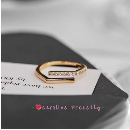 Interlaced micro-inlaid crystal ring