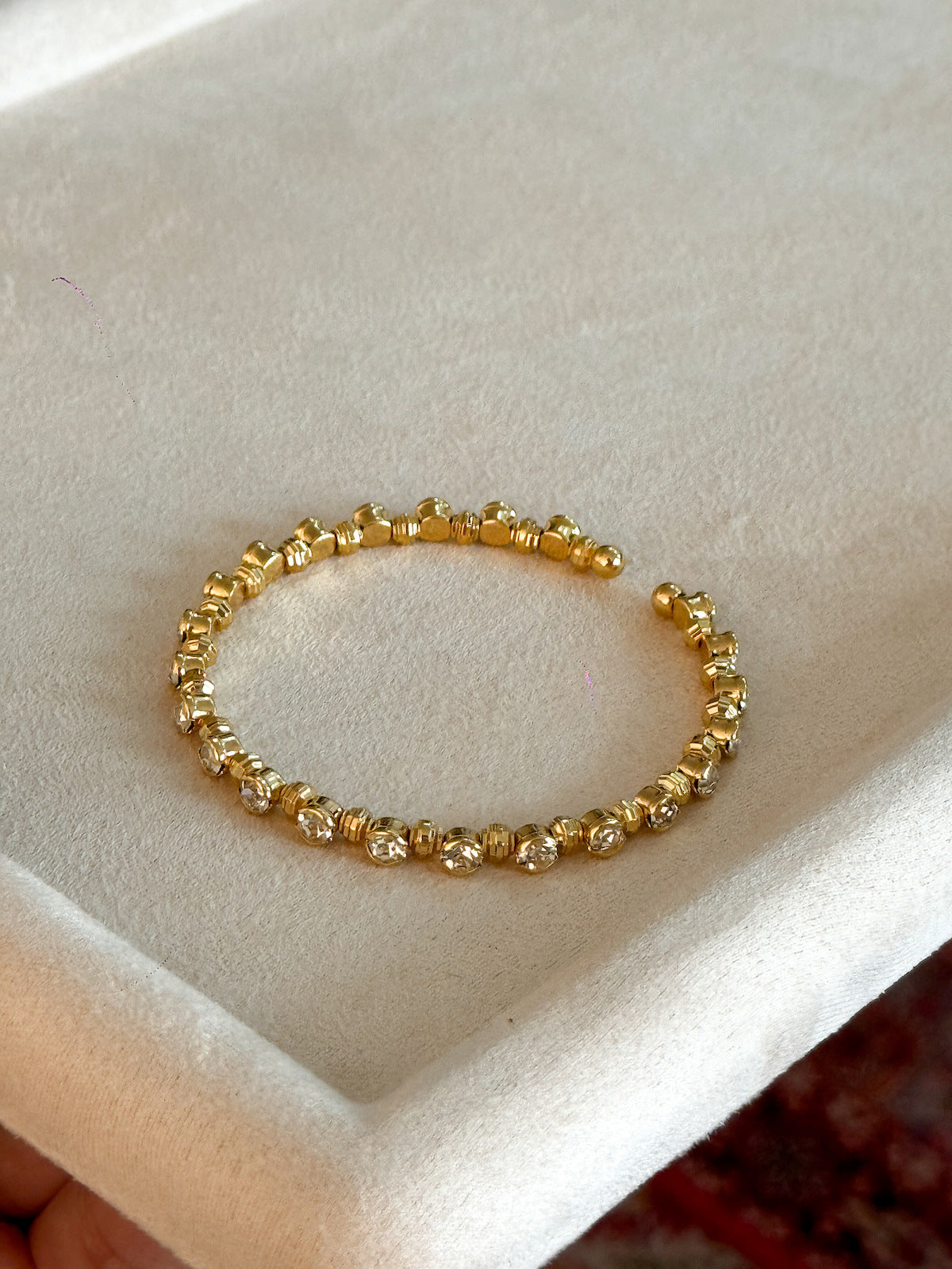 Gold plated fine bracelet, deep blue opal wide edge vertical pattern half bracelet