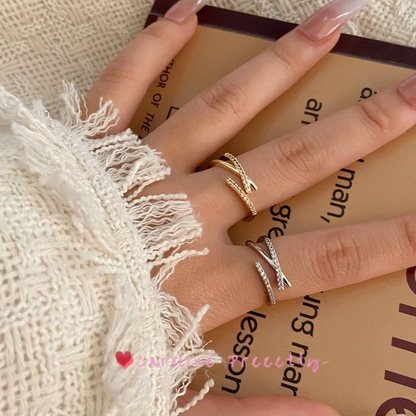 A simple and cold style cross-zirconia ring for women's fashion and individuality, an ins trendy Japanese-style light luxury fragrance ring accessory