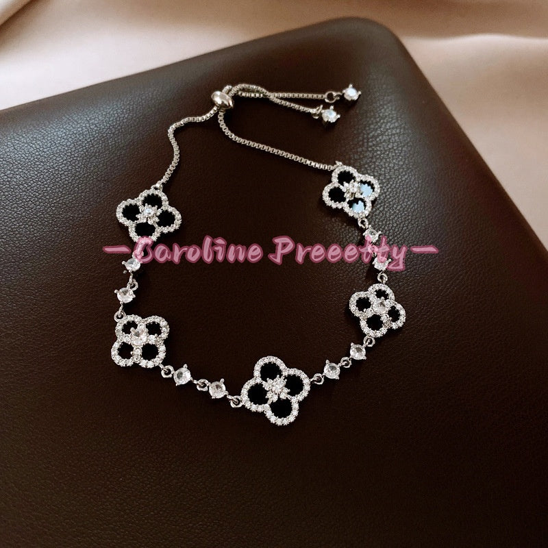 Zircon diamond-shaped clover hollowed-out adjustable bracelet