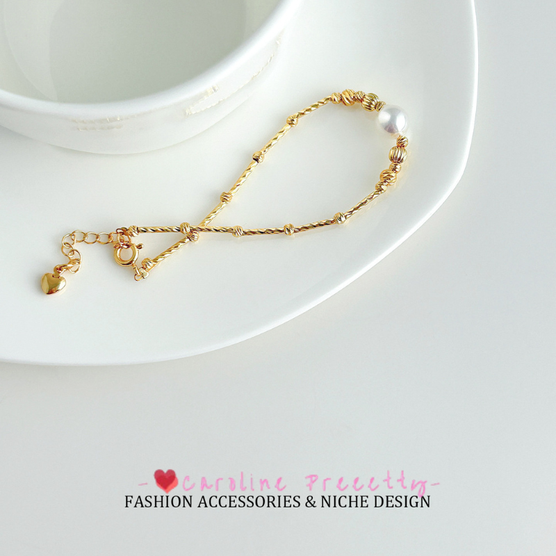 French Aurora Pearl bracelet is a light luxury, exquisite, niche and high-end style bead bracelet with a changing fortune