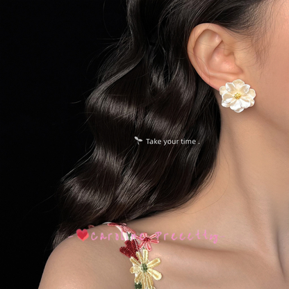 Camellia ear studs for women 2024 New ins high-end French retro Stud