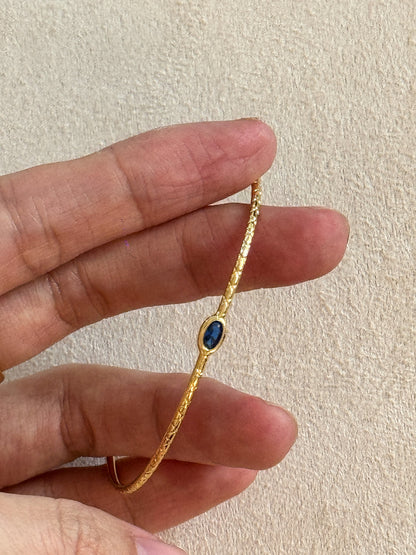 Gold plated fine bracelet, deep blue opal wide edge vertical pattern half bracelet