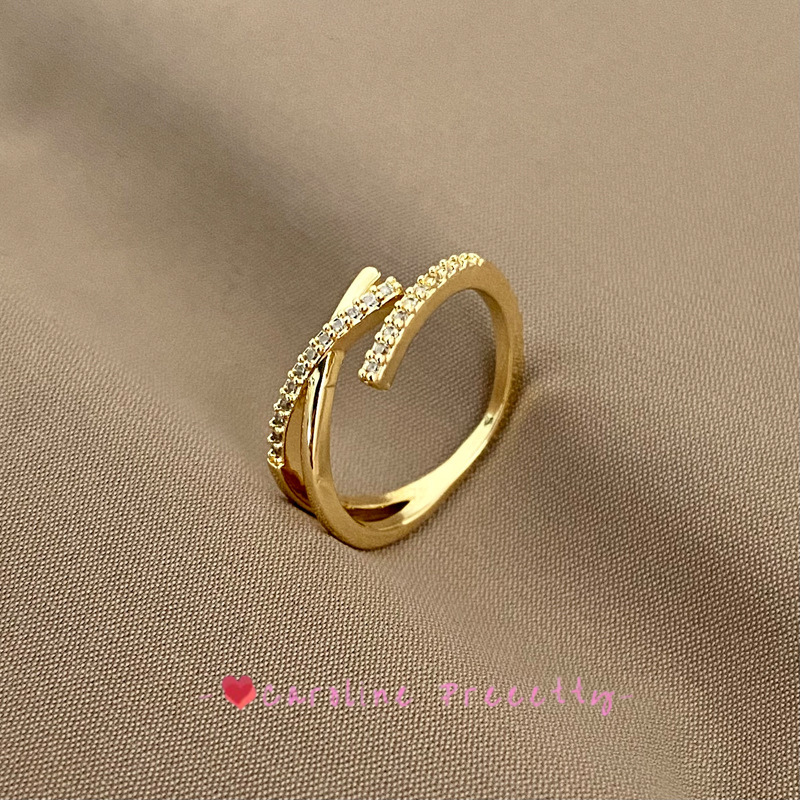 A simple and cold style cross-zirconia ring for women's fashion and individuality, an ins trendy Japanese-style light luxury fragrance ring accessory