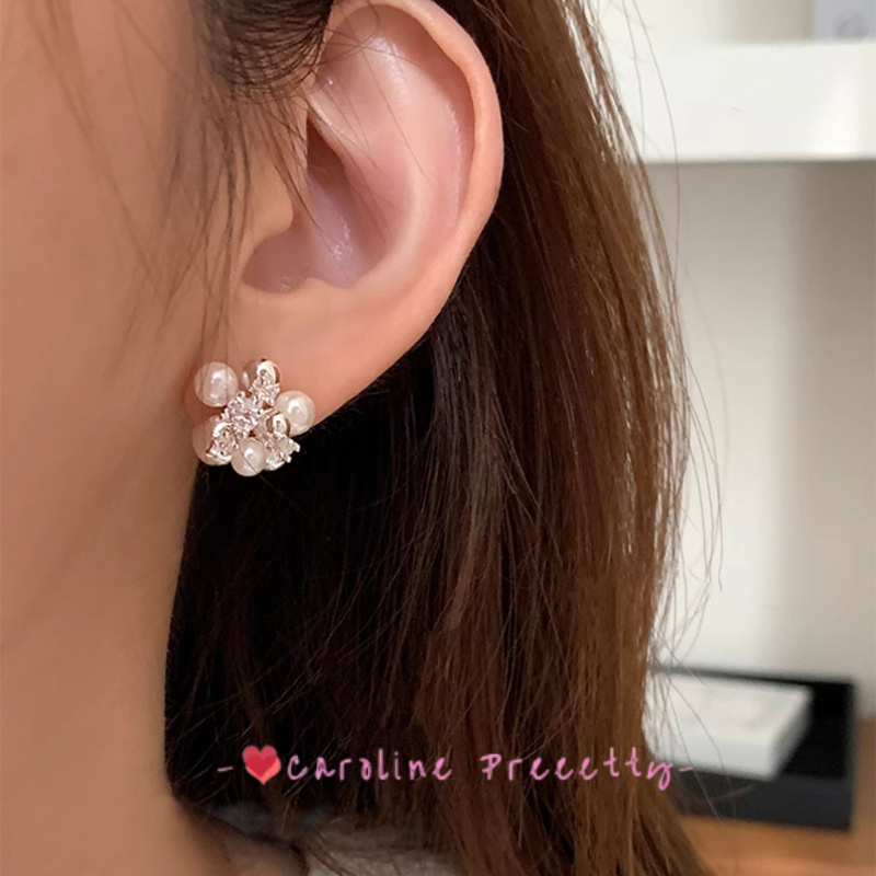 Water diamond Pearl Flower Ball Earrings 2025 New light Luxury gentle and elegant stud earrings