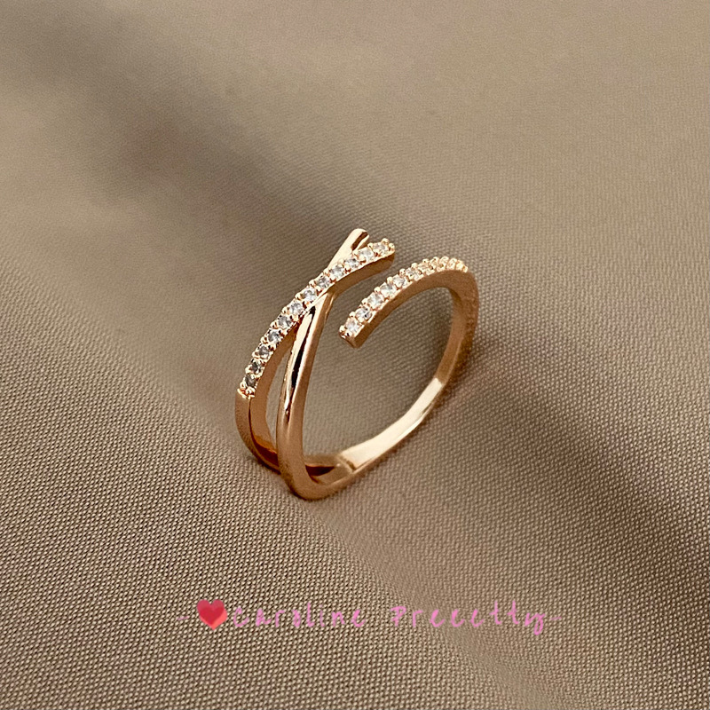 A simple and cold style cross-zirconia ring for women's fashion and individuality, an ins trendy Japanese-style light luxury fragrance ring accessory